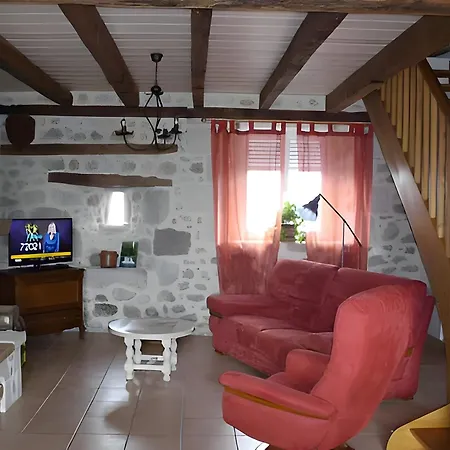 Nyaraló Le Marronnier Saint-Mamet-la-Salvetat