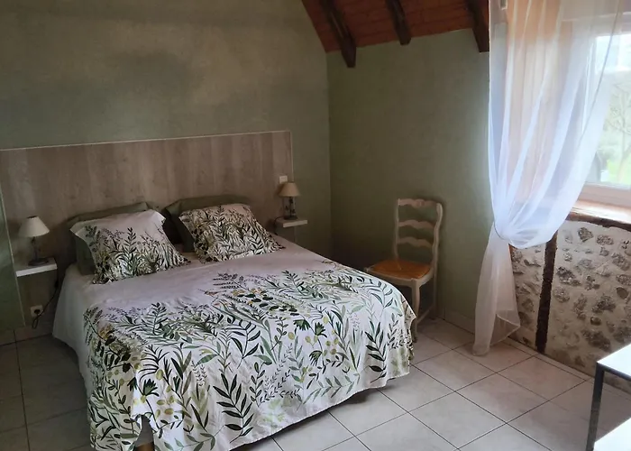 Le Marronnier * Saint-Mamet-la-Salvetat